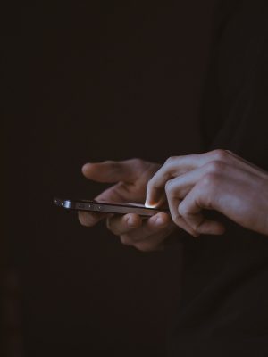 cell-phone-690192_1920